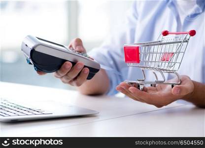 Paying for online purchase with credit at POS