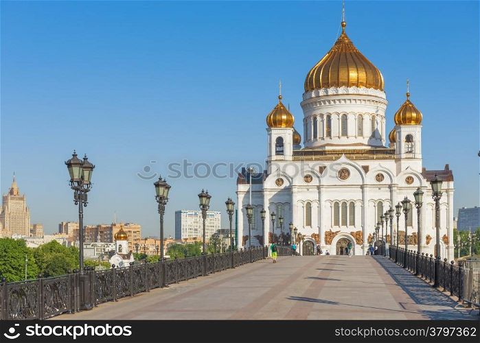 pedestrian bridge leading to the Christ the Savior Cathedral in Moscow