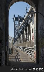 Pedestrian pathway along the Manhattan Bridge, Manhattan, New York City, New York State, USA