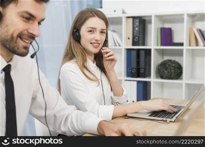 people working call center_2