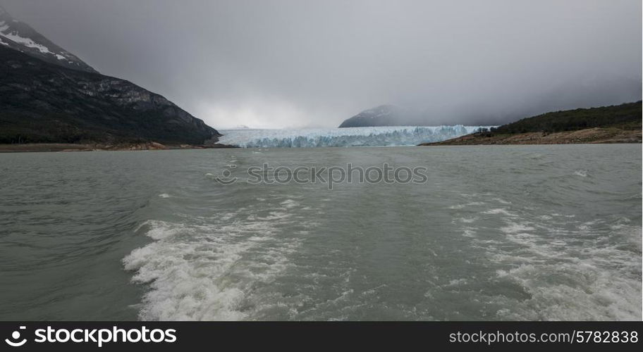 Perito Moreno Glacier, Lake Argentino, Los Glaciares National Park, Santa Cruz Province, Patagonia, Argentina