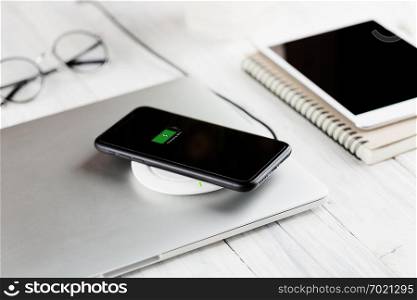 phone charging on wireless charger new technology