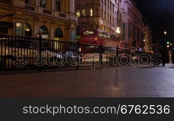 Picadilly Circle bei Nacht