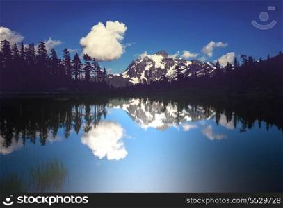 Picture Lake and Mount Shuksan,Washington