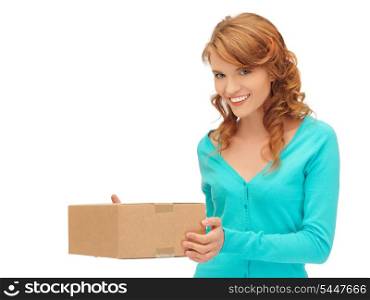picture of attractive teenage girl with cardboard box