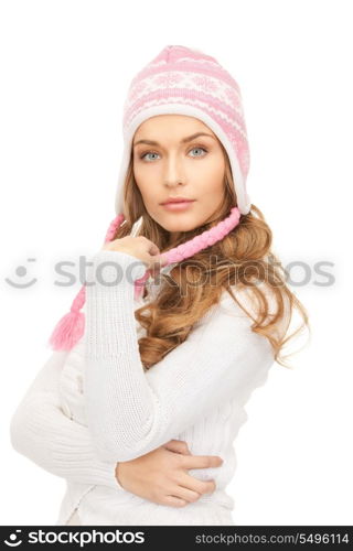 picture of beautiful woman in winter hat