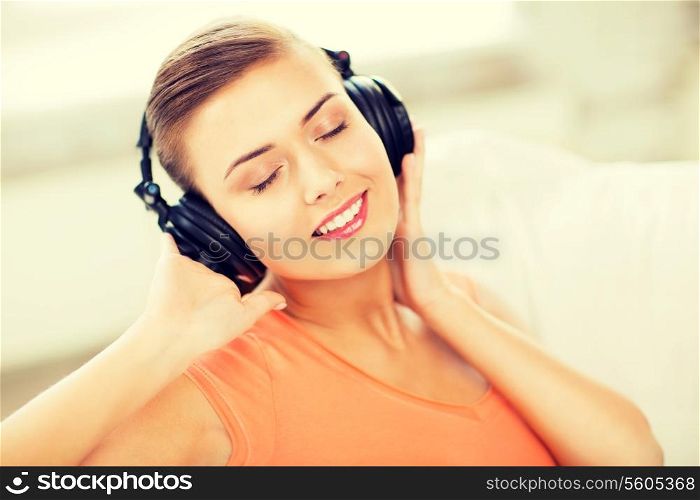 picture of happy and smiling woman with headphones
