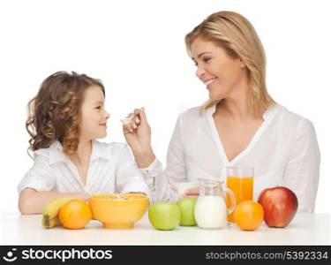 picture of mother and daughter with healthy breakfast
