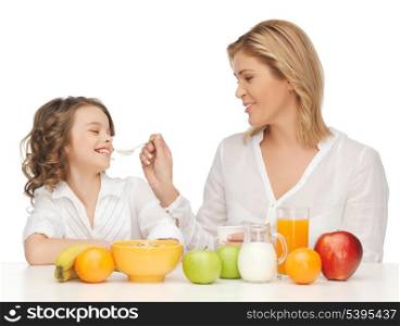 picture of mother and daughter with healthy breakfast
