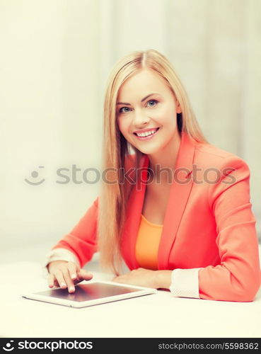 picture of smiling woman with tablet pc