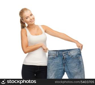 picture of sporty woman showing big pants