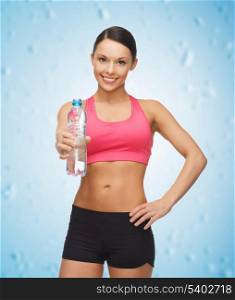 picture of sporty woman with bottle of water