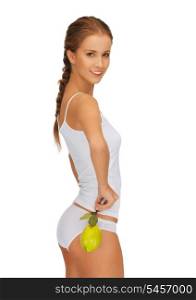 picture of woman in with yellow lemon showing slimming concept