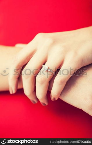 picture of woman showing wedding ring on her hand