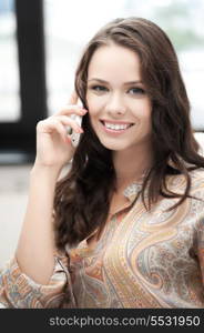 picture of young woman with mobile phone