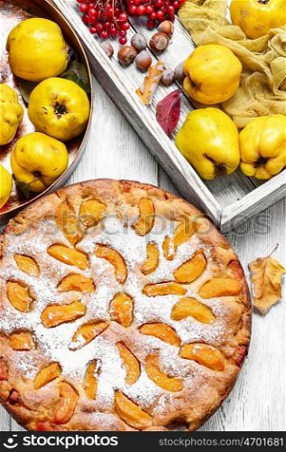 pie with quince