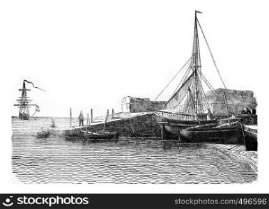 Pier of the island of Aix, Charente Bottom, vintage engraved illustration. Magasin Pittoresque 1841.