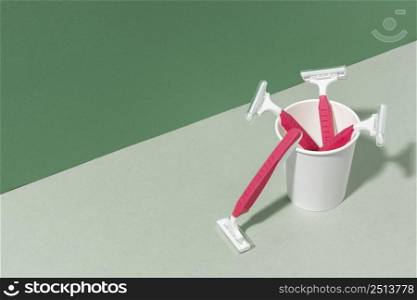 pink razor blades cup