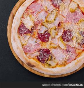 pizza with ham, pepperoni and chicken