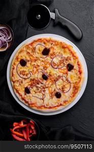 Pizza with Mozzarella cheese, chicken, Spices Italian pizza