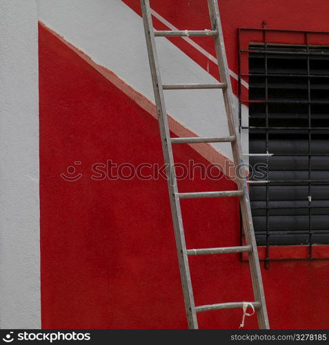 Placencia, Wall With Ladder