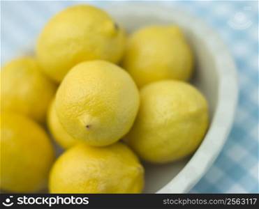 Plate of fresh lemons