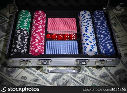 Poker set on the dollars