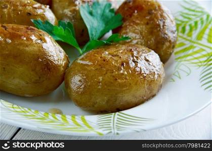Pommes fondantes - patate fondante. French soft potatoes