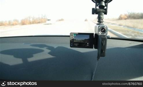 Portable car dvr digital video recorder with lcd screen installed in windshield