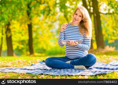 Portrait expectant mother preparing for childbirth