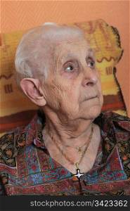 portrait of a senior woman in a retirement facility