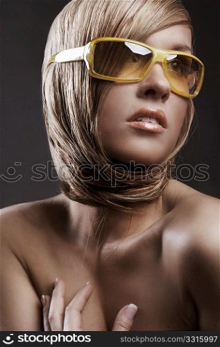 Portrait of pretty woman in sunglasses