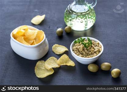 Potato chips with olive pate