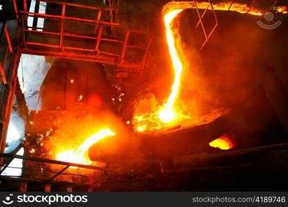 pouring molten steel in transportation device