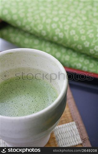 Powder green tea