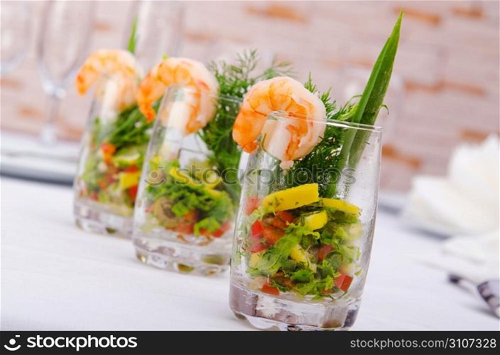 Prawn salad served in the glasses