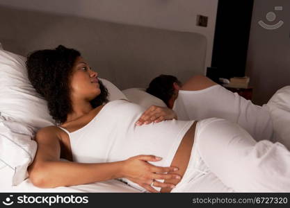 Pregnant woman unable to sleep