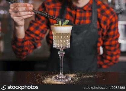 preparing refreshing cocktail bar_2