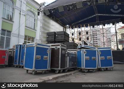 Preparing the stage for a concert in the open air.