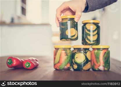 Preserving and conserving a variety of vegetables in glasses