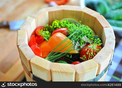 preserving tomatoes