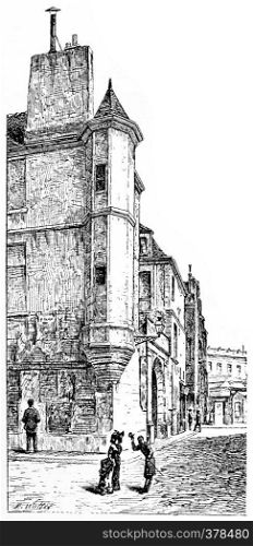 Prismatic tower at rue Pierre-Sarrazin, vintage engraved illustration. Paris - Auguste VITU ? 1890.