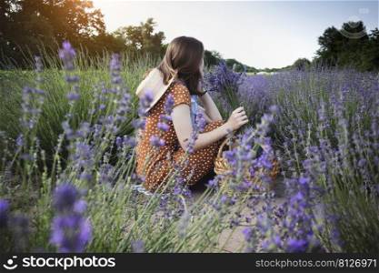 Provence - girl with hat at the lavender field 