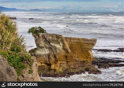 Punakaki Pancake Rocks in Paparoa National Park, West Coast, South Island, New Zealand . Beautiful natural landscapes