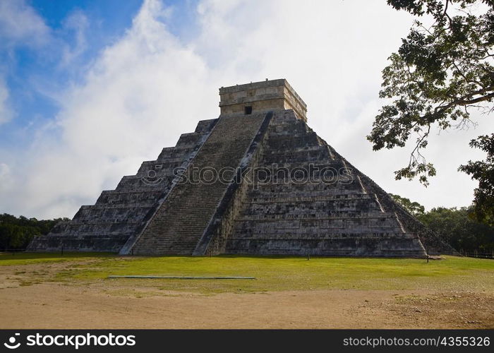 Pyramid on a landscape, Chichen Itza, Yucatan, Mexico