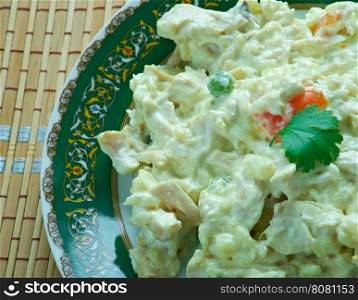 qatmis salati brinjit - Georgian salad of chicken and rice