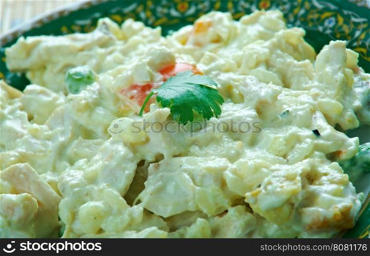 qatmis salati brinjit - Georgian salad of chicken and rice