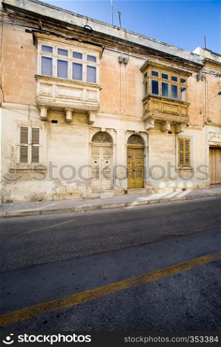 quaint street in Malta