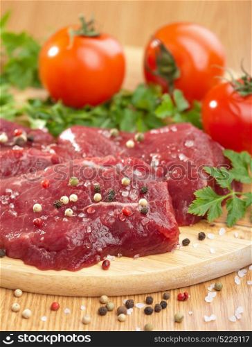 raw beef with spices