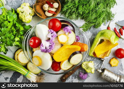 raw vegetebles in glass bowl, fresh vegetables for baking